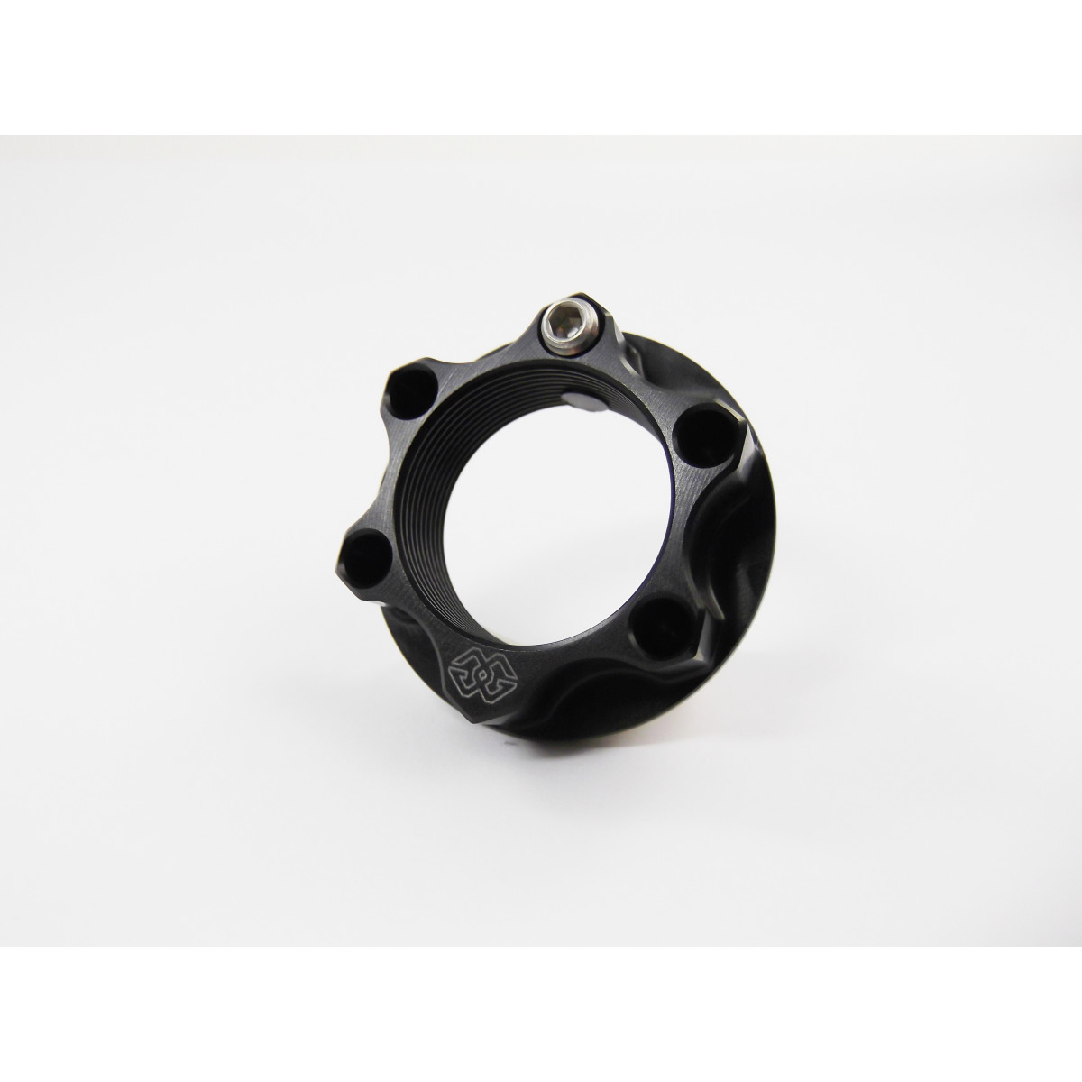 Gilles-Top-Yolk-Nut-Black-ACMA-24-10-B