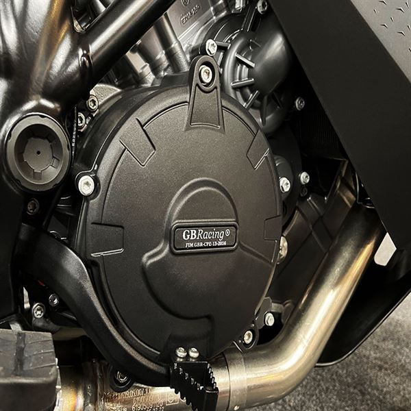KTM-1290-2014-GBRacing-Clutch-Cover-1_600x600