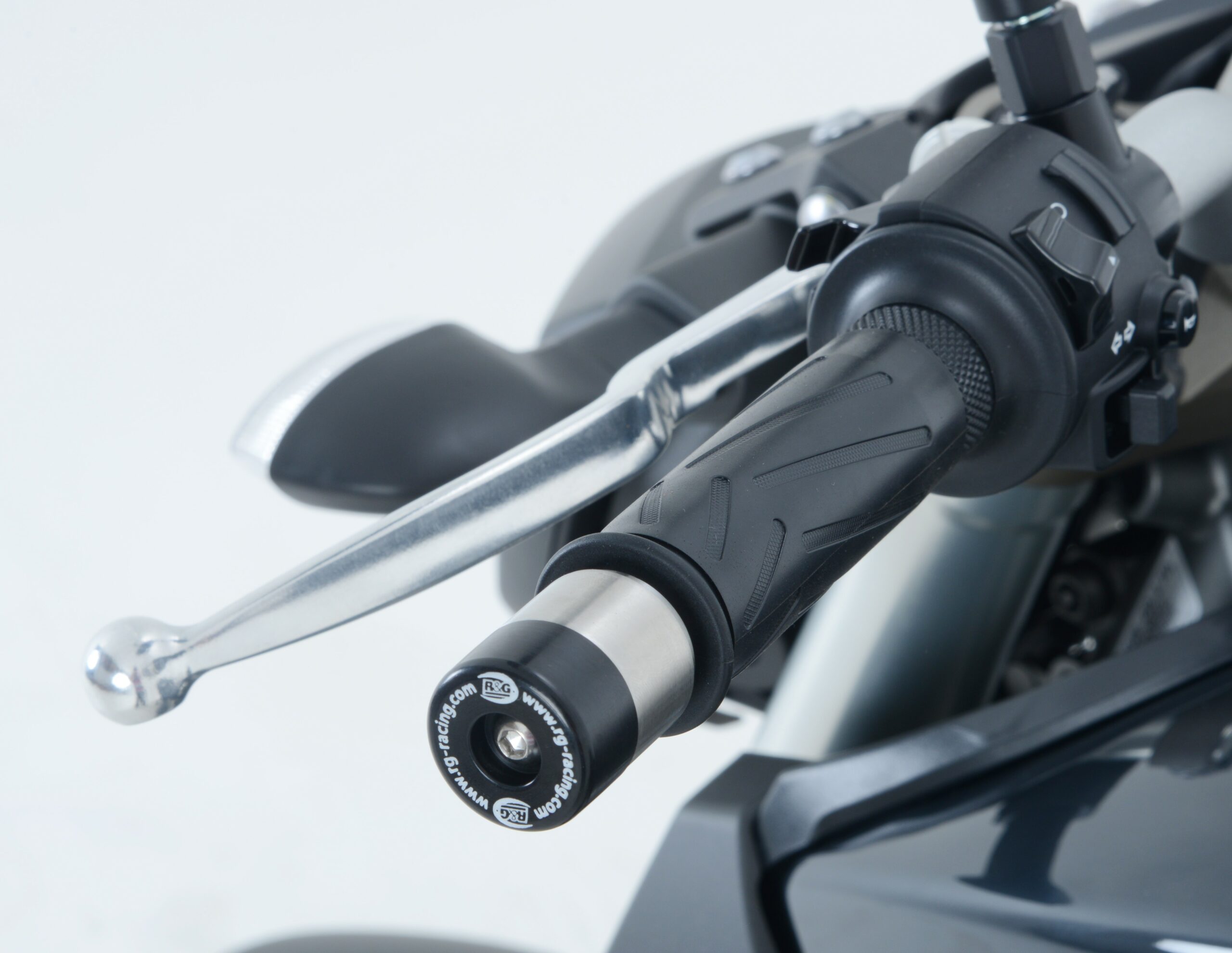 Yamaha XSR900 2016-2021 R&G Bar End Sliders BE0013BK