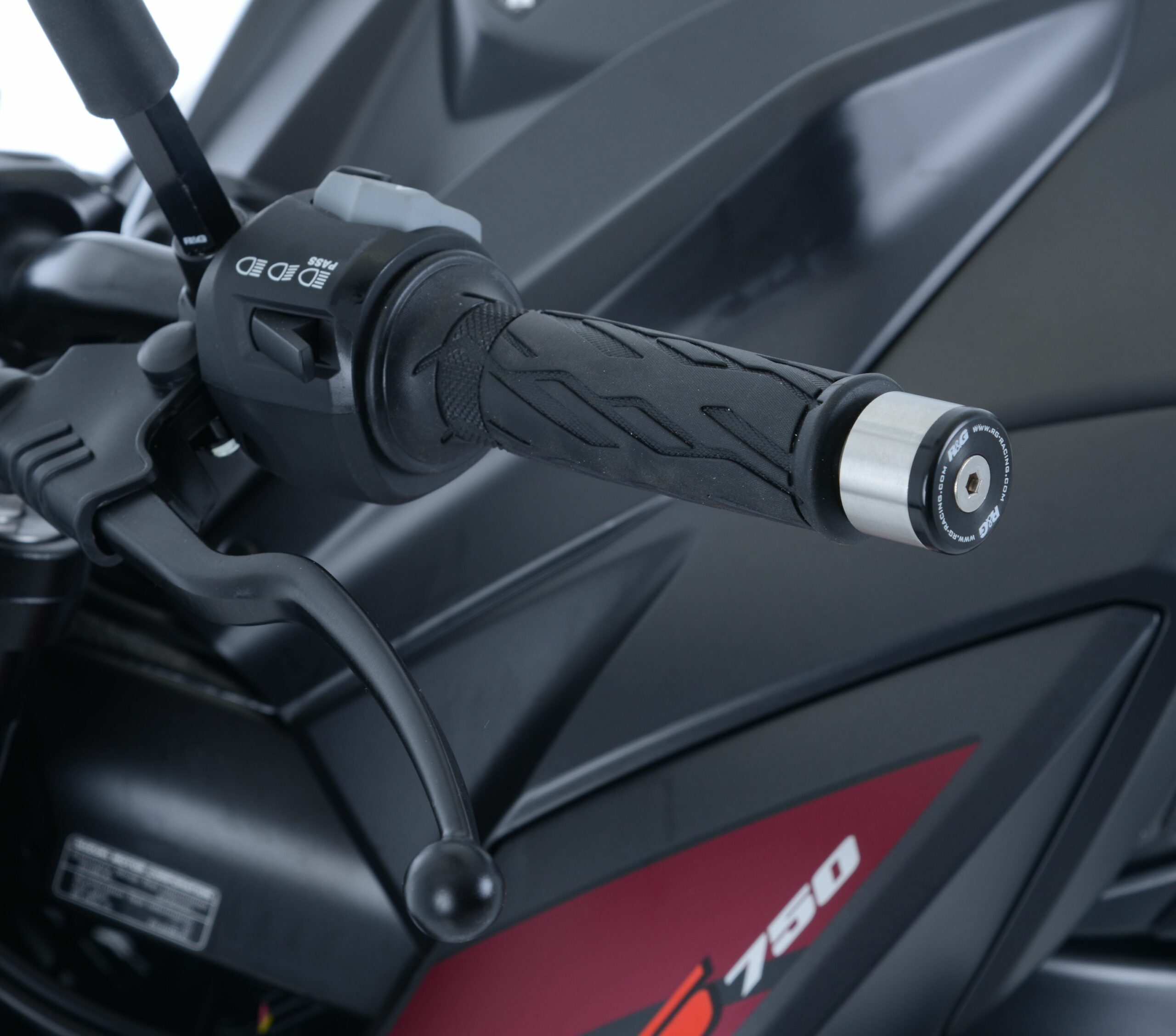 Suzuki GSX-8S 2023 R&G Bar End Sliders BE0109BK