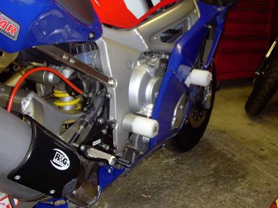 Yamaha YZF-R6 1999-2002 R&G Crash Protectors - Classic Style CP0049BL
