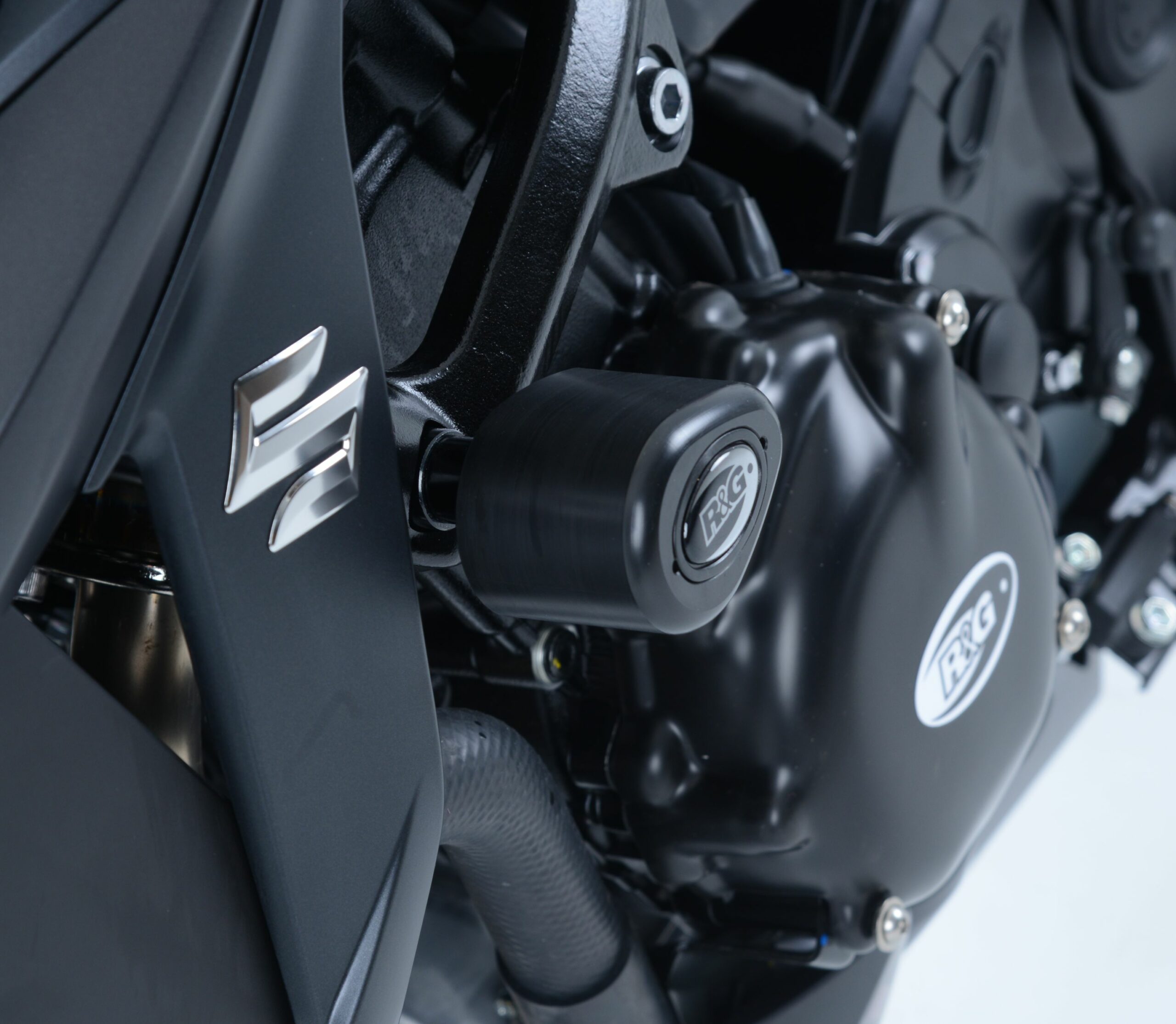 Suzuki GSX-S 750 2017-2023 R&G Crash Protectors CP0424BL