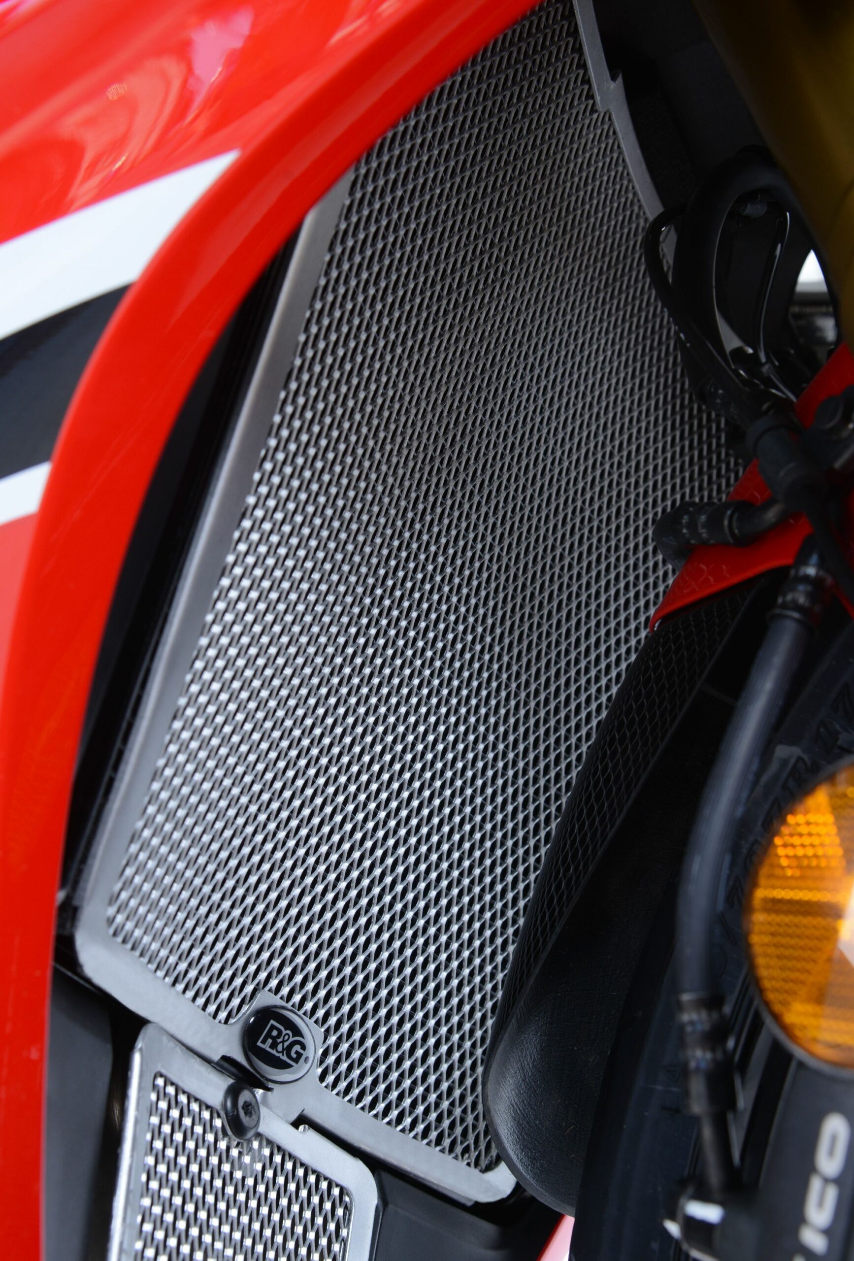 Honda CBR1000RR Fireblade 2017-2019 R&G Radiator Guard (Aluminium) RAD0212BK