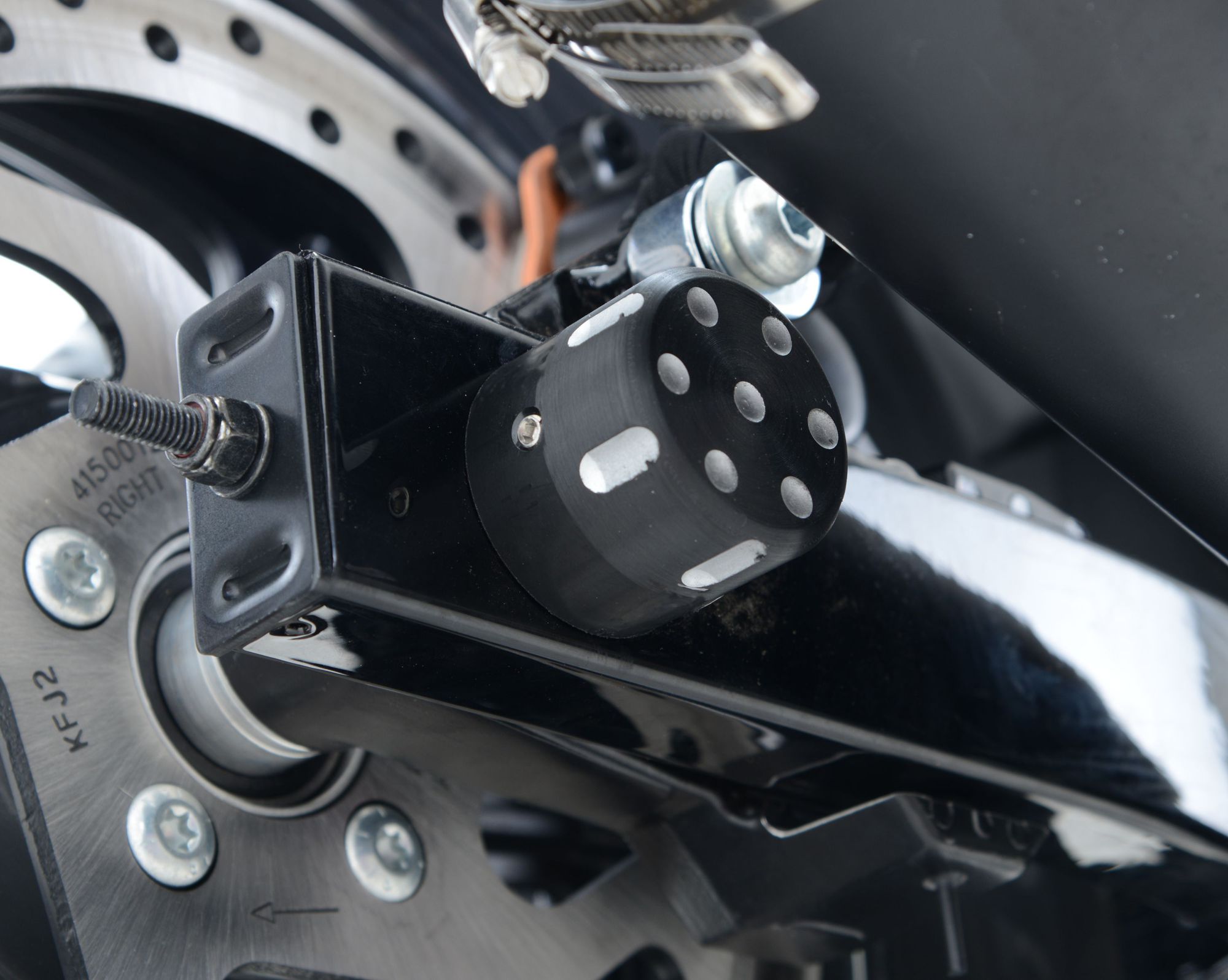 Harley-Davidson Street 750 2015-2018 R&G Swingarm Protectors SP0070MC