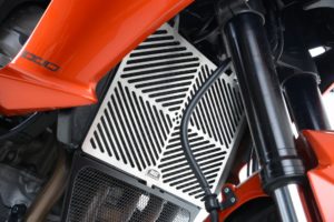 Kawasaki Z1000SX (Ninja 1000) 2011-2019 R&G Radiator Guard (Stainless)
