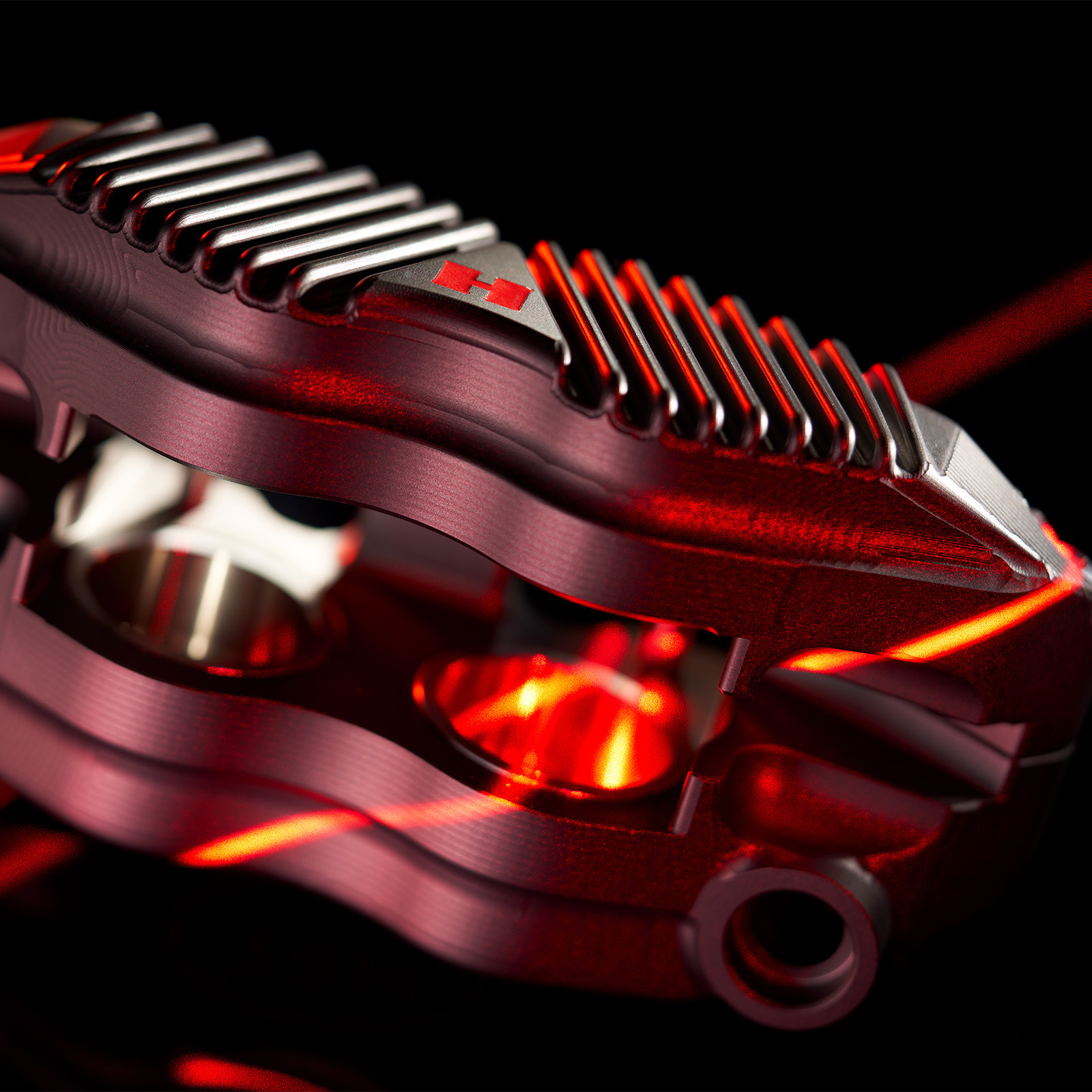 hel v2 100mm solid billet 4 piston front radial brake calipers with finned back